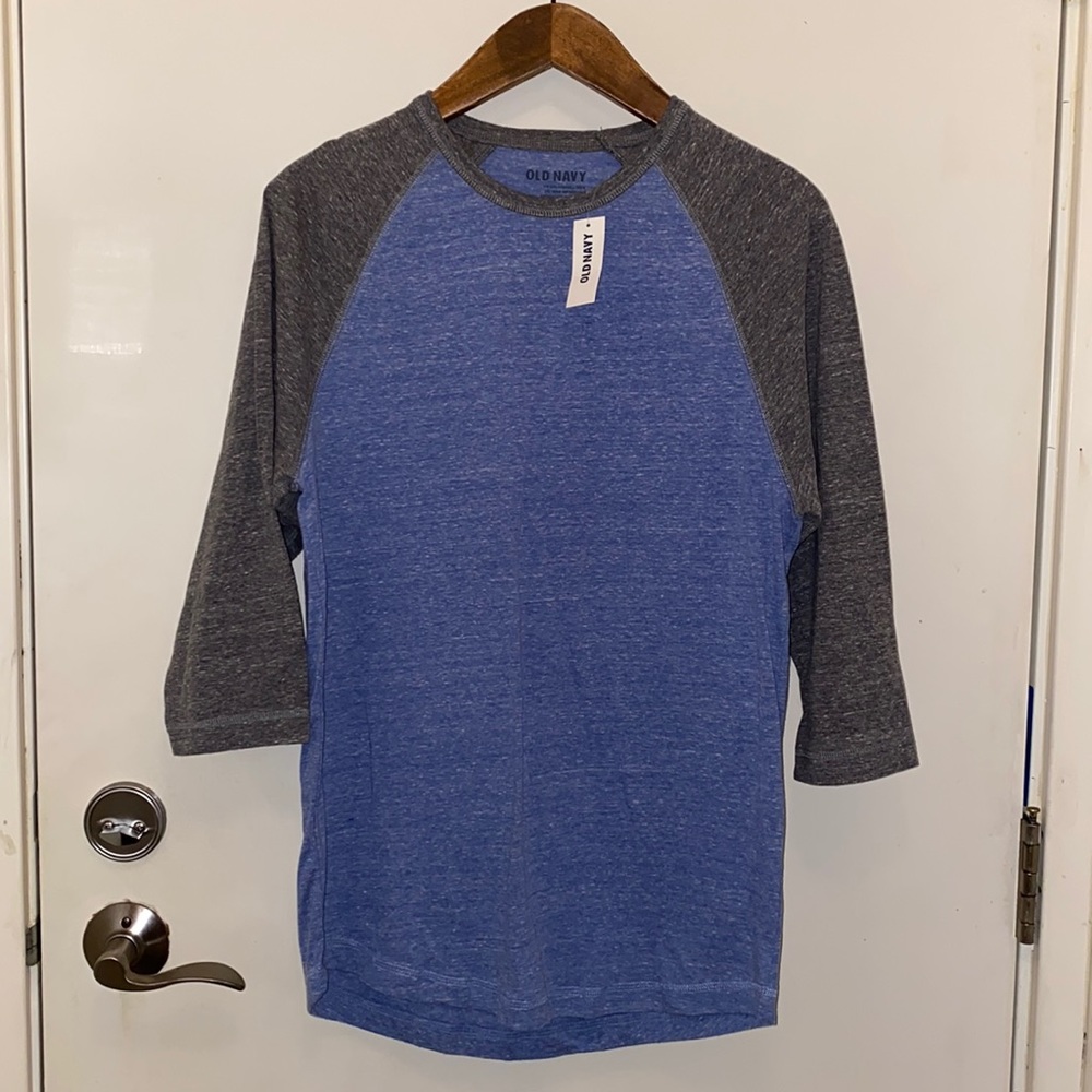 Old Navy Mens Baseball T-shirt with 3/4 sleeve